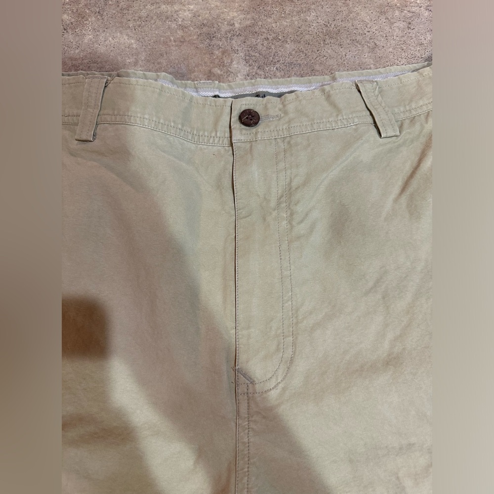 Men’s Tommy Bahama shorts, size 36 - Picture 2 of 9